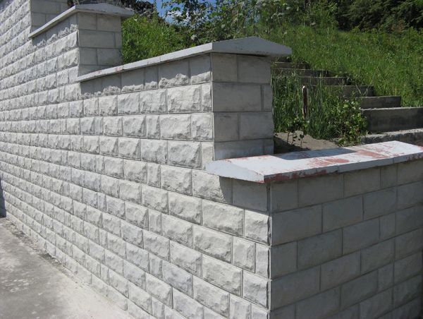 бетонная стена